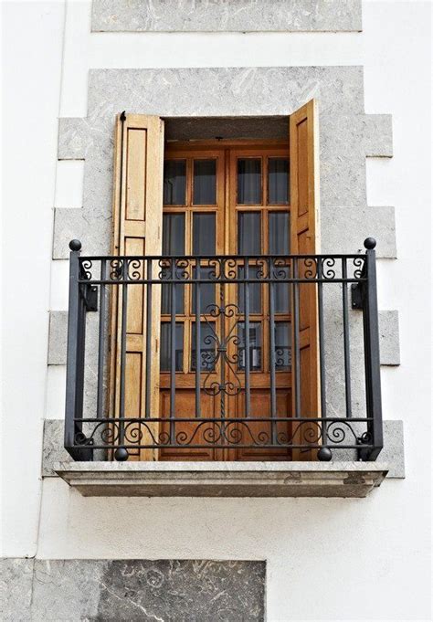 A Guide To Choosing A Juliet Balcony