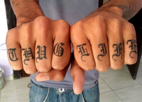 Thug life tattoo fingers | Boas ideias para tatuagem, Tatuagem no dedo ...