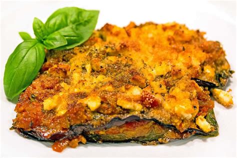 Gratinierter Auberginenauflauf Melanzane Alla Parmigiana