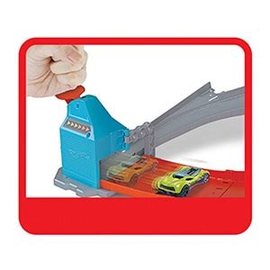 Hot Wheels Şampiyonluk Parkuru Yarış Seti Drift Pisti GBF84 Amazon tr Oyuncak