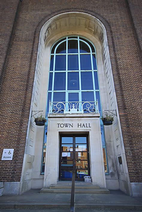 Town Hall Entrance Royal Tunbridge Wells Not That Im Say Flickr