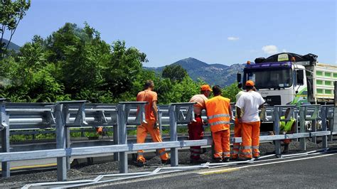 Fillea E Feneal Alessandria Proclamano Sciopero Ore Per Loperaio