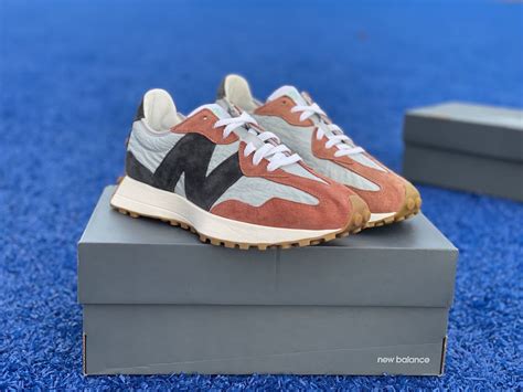 New Balance 327 original, оригінал ,оригинал: 2 799 грн. - Кросівки для ...