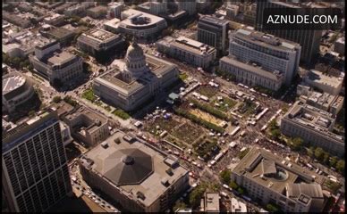 Jamie Clayton Freema Agyeman Breasts Lesbian Scene In Sense8 AZNude