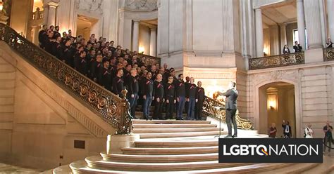 El Coro De Hombres Gay De San Francisco Canta El Homenaje Final A La Fallecida Senadora Dianne