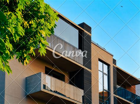 Apartment building architecture - Photos by Canva