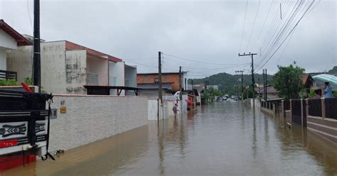 Chuva Em Brusque Defesa Civil Divulga N Mero De Ocorr Ncias Atendidas