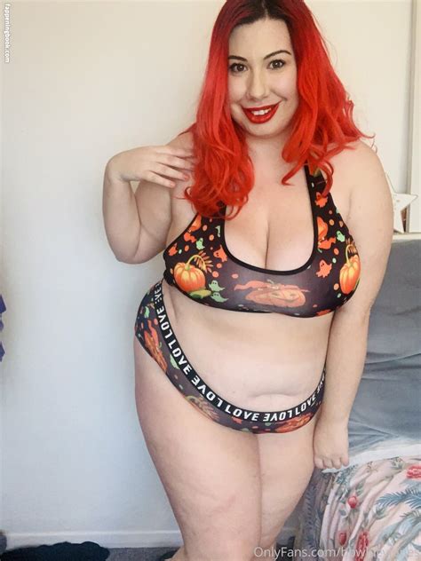 Lucy Jones Lucyfjones Nude OnlyFans Leaks Fappening FappeningBook