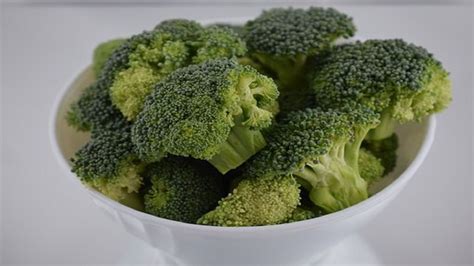 Broccoli can enhance intestinal activity, keep disease at bay: Study ...