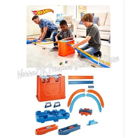 Promo Hot Wheels Deluxe Stunt Box Mainan Trek Mobil Balap Diskon Di Seller Qairina Store
