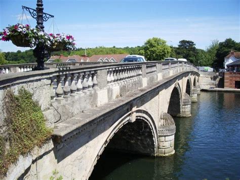 Henley Bridge