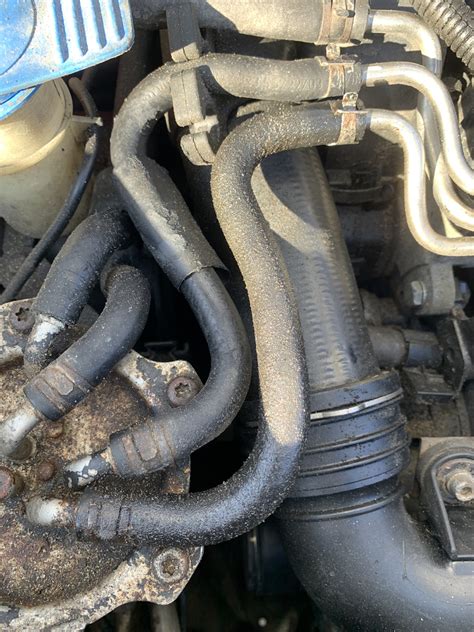 Замена топливных трубок(шлангов) — Volkswagen Touran (1G), 1,9 л, 2003 ...