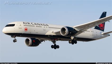 C Fvlz Air Canada Boeing Dreamliner Photo By Aaron Miles Id