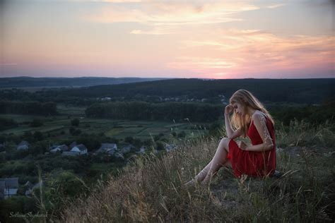 Blonde Milf Spread Legs