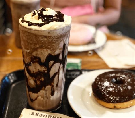 14 Best Mocha Starbucks Drinks You Can Cozy Up And Savor