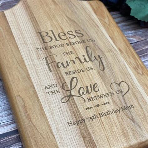 Wood Cutting Boards Engraved for Mom - Gifts Made in Canada