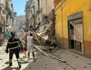 Ci Sono Persone Indagate Per Il Crollo Della Palazzina A Torre Del