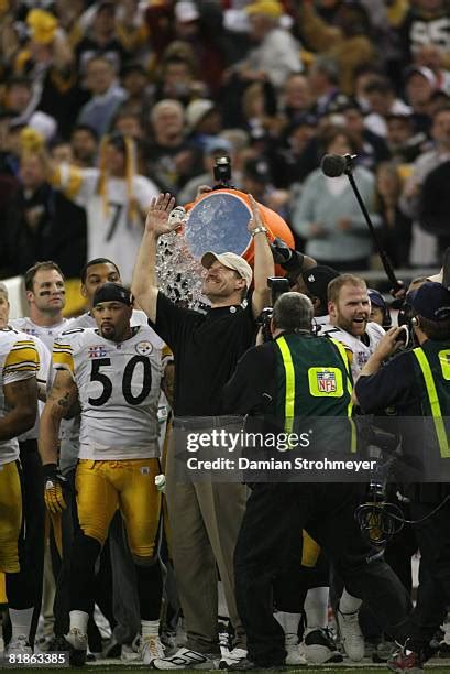 Gatorade Bucket Photos And Premium High Res Pictures Getty Images