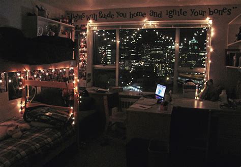 Cool-college-bedroom-lights