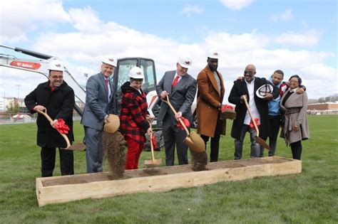 Illinois State officially breaks ground on Indoor Practice Facility ...