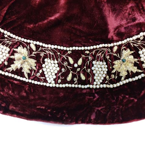 52″ Burgundy Ashwani Velvet Tree Skirt W Gold William Morris Embroidery Sudha Benefit Sale