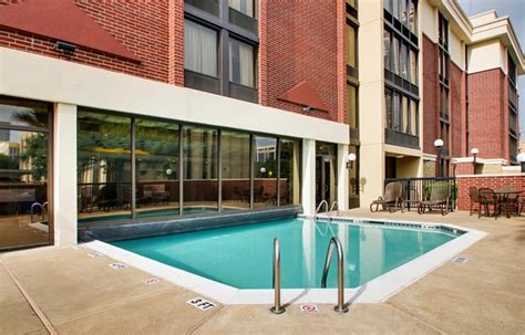 Drury Inn & Suites Houston Near the Galleria - Drury Hotels