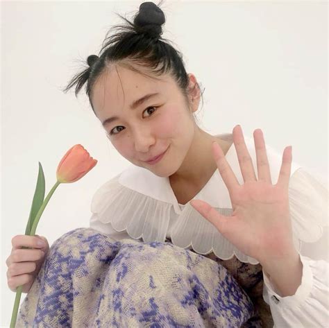 Non Noさんのインスタグラム写真 Non Noinstagram「発売中のノンノ5月号から堀田真由のメイク連載オフショ🌷