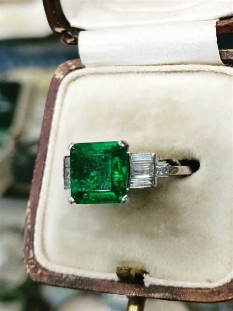 Exquisitely Art Deco emerald ring – Delphi Antiques (Dublin)