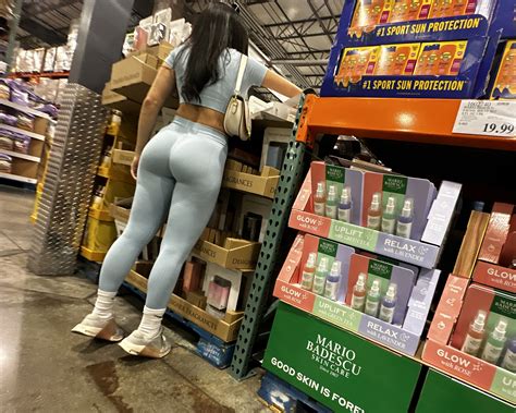 Latina With Amazing Fit Body And Ass Spandex Leggings Yoga Pants Forum