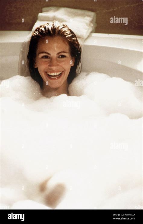 Pretty Woman Julia Roberts Bath Banque De Photographies Et Dimages à