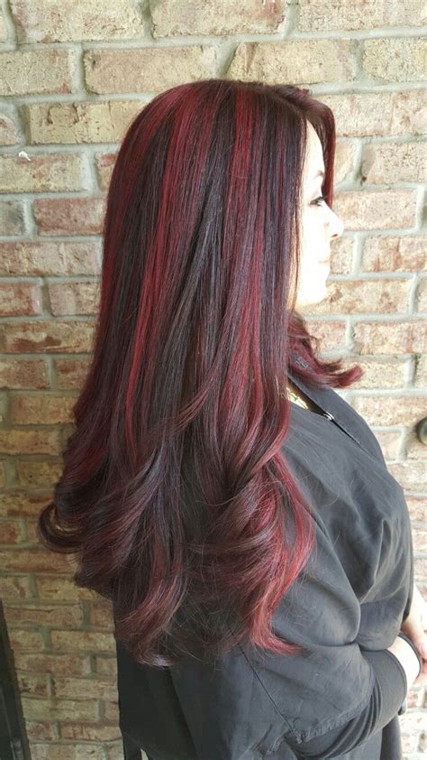 Red chunky highlights | Black hair with highlights, Black hair with red ...