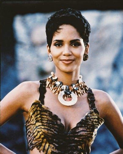 Remember when Halle Berry starred in the Flintstones movie in 1994 ...