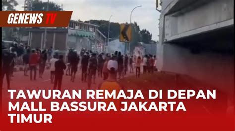 Tawuran Remaja Di Depan Mall Bassura Jakarta Timur Berhasil Dibubarkan