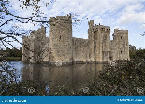 Bodiam Castle with Moat Waters Stock Photo - Image of landscape, blue ...