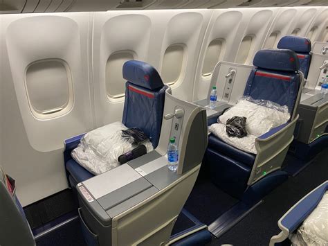 Review Delta 767 300 Business Class Los Angeles To New York Live And Lets Fly