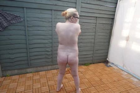 Nude On A Hot Day 21 Pics XHamster