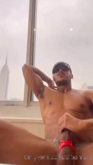 Hot Guy Video 410 ThisVid