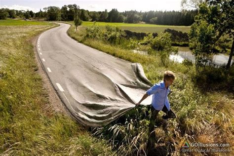 Great Optical Illusions, Funny Photos and Images, Brain Teasers, Puzzles: Taking the road along ...