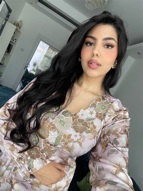 Beautiful Rich Girl Nude Saggy Tits Pics LeakedBabez First On Net