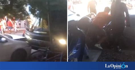 Video El colectivo de River quedó sin frenos y chocó a varios autos y