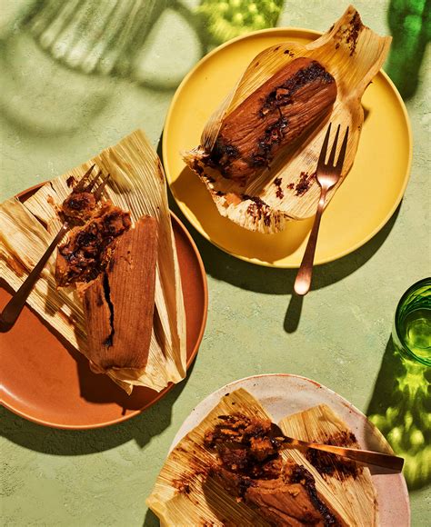 Chocolate Tamales Recipe | Elle Gourmet