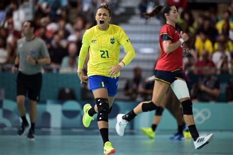 Brasil Atropela A Espanha Na Estreia Do Handebol Feminino Nas