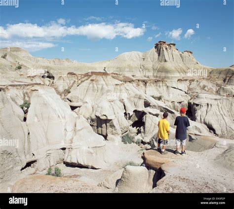 Kids at the hoodoos alberta hi-res stock photography and images - Alamy