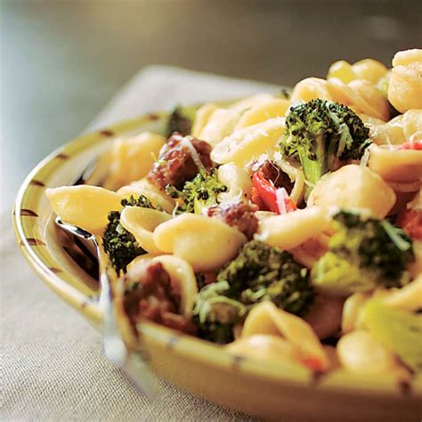 Spaghetti With Broccoli Garlic And Anchovies Americas Test Kitchen