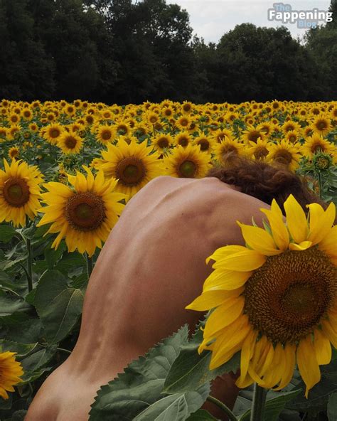 Andja Lorein Nude Photos Thefappening