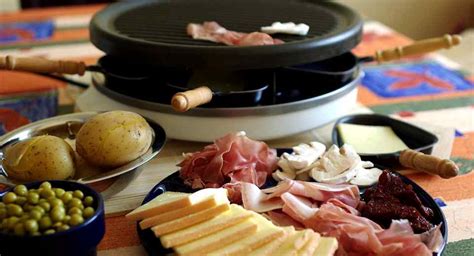 Der perfekte Raclette Abend Alles was du dafür brauchst