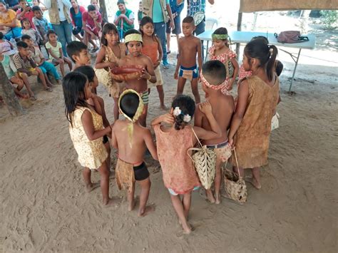 Indígenas En Colombia Los Macarieros Sabiduría Paz Y Cultura En Arauca