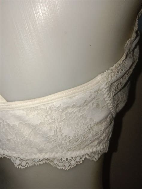 M Felina Lingerie White Lace Bralette Women S Fashion Undergarments Loungewear On Carousell