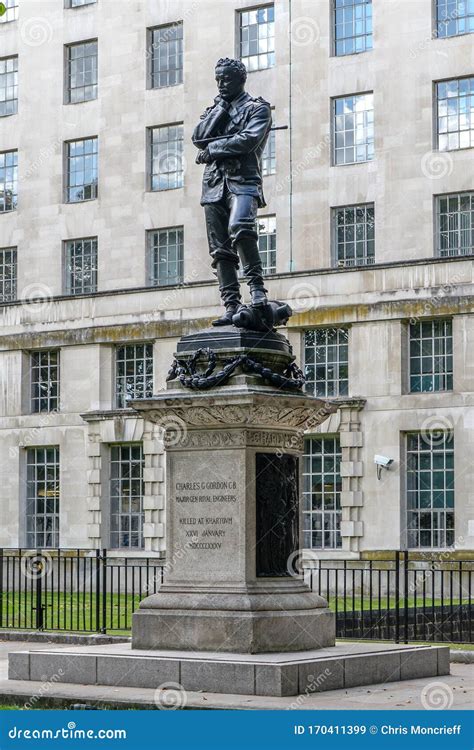 Statue of General Gordon London Stock Image - Image of majorgeneral ...