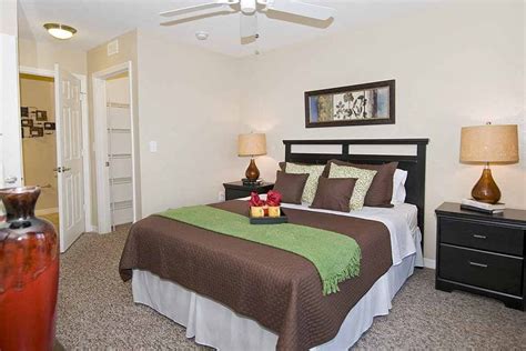 Kensington Gardens Apartments 6008 Farmington Oaks Place Riverview Fl Rentcafe